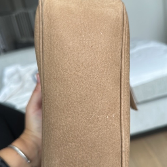 Gucci Soho Chain Zipped Shoulder Bag in Grained Leather with Tassel - Picture 12 of 12